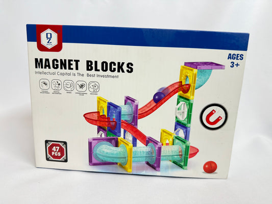 PINGÜE MAGNETIC | SET DE BLOQUES DE CONSTRUCCIÓN
MAGNÉTICOS 3D, 47 PIEZAS